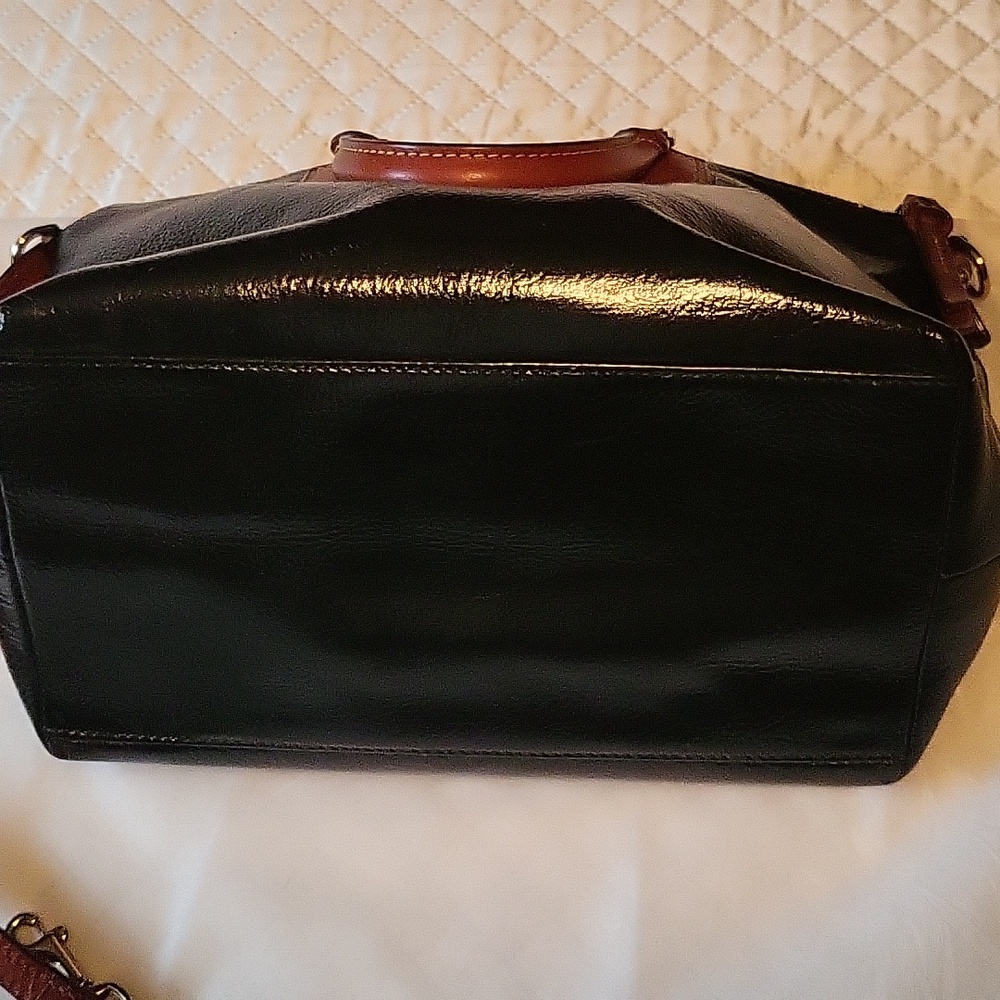 Gorgeous Vintage Dooney & Bourke Black And Brown Bag Excellent Condition. - Picture 5 of 7